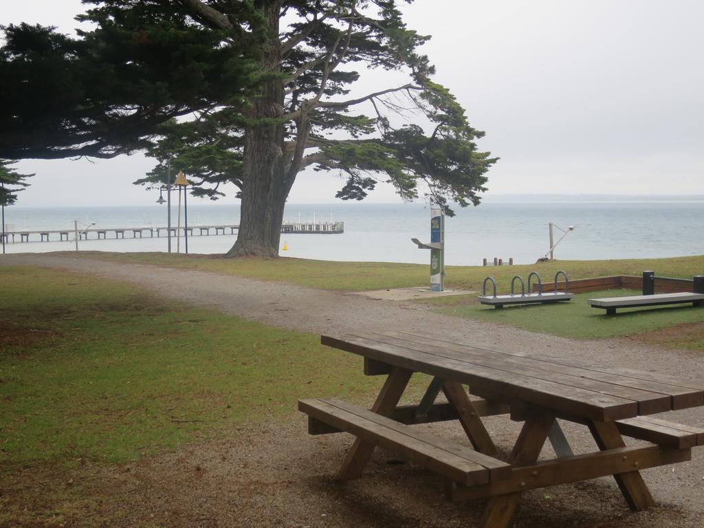 Waterfront@Waves Appartement Cowes Kamer foto