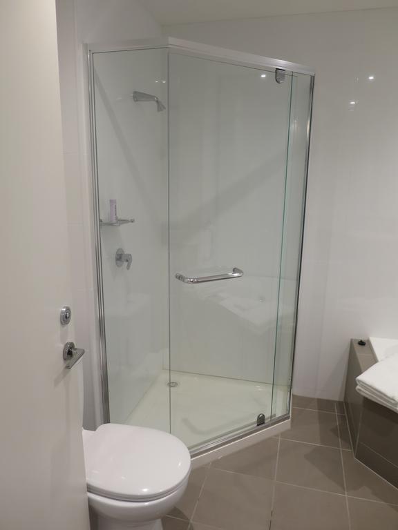 Waterfront@Waves Appartement Cowes Kamer foto